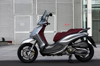 Piaggio Beverly 350ie Sport Touring Test 2015 Piaggio Beverly 350ie Sport Touring Test 2015