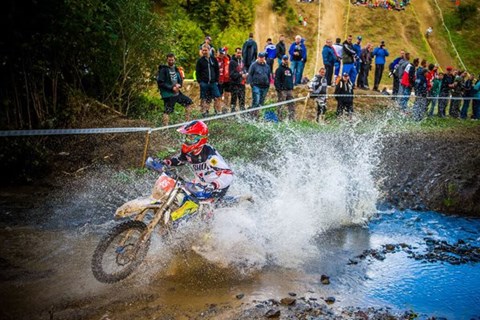 Enduro Team WM: voll motiviert & voll eingeschlagen