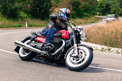 Moto Guzzi California 1400 EldoradoTest 2015