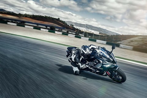 Kawasaki Ninja ZX-10R Winter Edition 2016