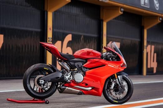 Pirelli DIABLO ROSSO CORSA als Ausstattung der Ducati 959