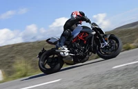 Testbericht MV Agusta Brutale 800 - Vorschaubild MV Agusta Brutale 800