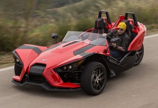 Irrer Sport-Dreiradler!