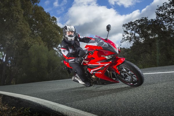 Honda CBR500R 2016 Test