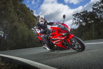 Honda CBR500R 2016 Test Honda CBR500R 2016 Test