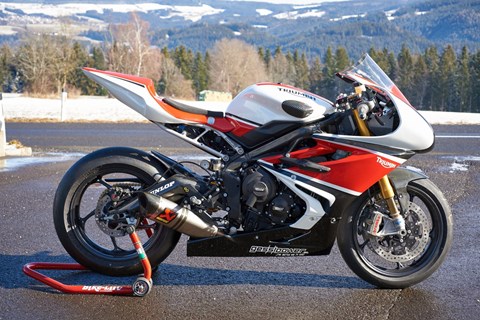 Triumph Daytona 675R Umbau mit 143 PS