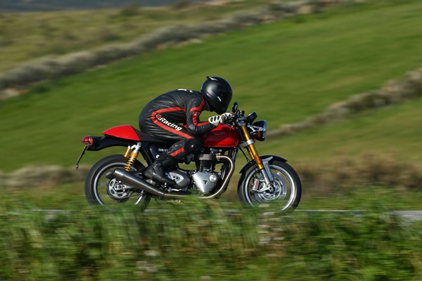 Triumph Thruxton R 2016 Test
