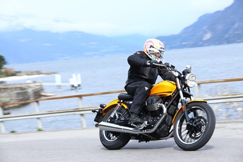 Moto Guzzi V9 Test