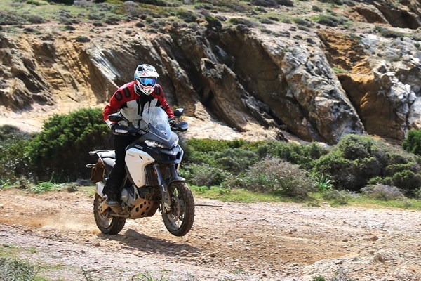 Ducati Multistrada 1200 Enduro Test 2016 