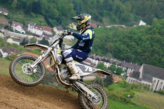 Pascal Rauchenecker feiert historischen Erfolg in der MX-ÖM