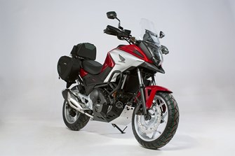 Dauerbrenner Honda NC750X mit brandneuem Zubehör von SW-MOTECH Dauerbrenner Honda NC750X mit brandneuem Zubehör von SW-MOTECH