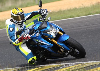 Suzuki GSX-S 1000 Pannoniaring 2016 Suzuki GSX-S 1000 Pannoniaring 2016