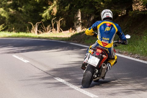 Motorrad-Quartett: KTM 690 Duke Test Motorrad-Quartett: KTM 690 Duke Test