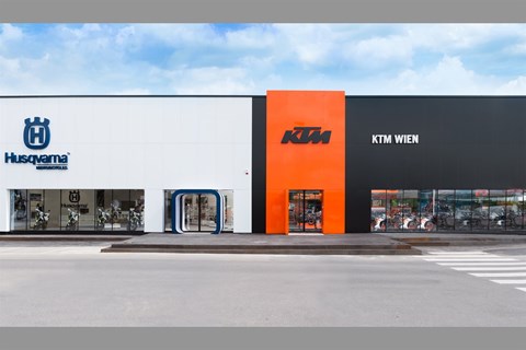 Eröffnungsfeier des ersten KTM und Husqvarna Flagshipstores