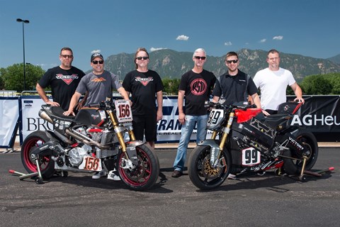 Victory rockt den Pikes Peak