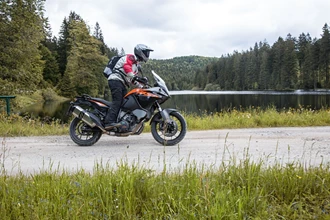 Schottertour: KTM 1050 Adventure Test  2016  Schottertour: KTM 1050 Adventure Test  2016