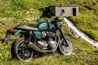 Retrobikes in den Alpen: R nineT, Thruxton und Street Twin Retrobikes in den Alpen: R nineT, Thruxton und Street Twin