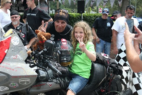 Rekordfahrt rund um die Welt