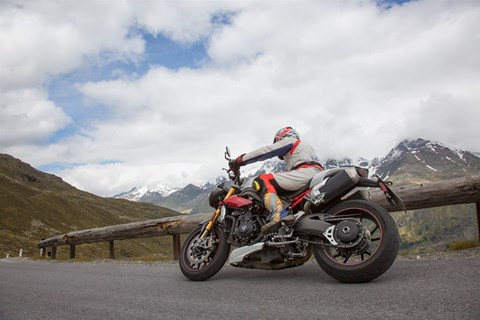 Triumph Speed Triple R Test in den Alpen Ischgl 2016