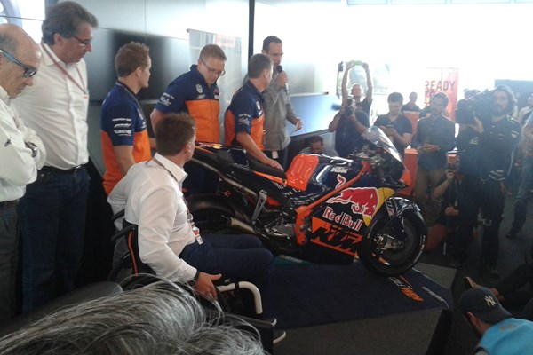 Serienableger der KTM RC16 wird kommen!