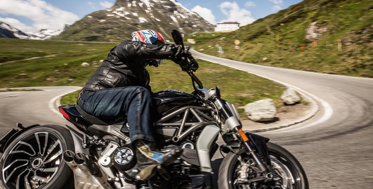 Ducati X Diavel S Test in den Alpen