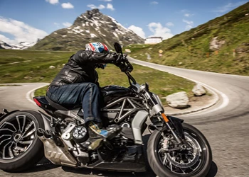Ducati X Diavel S Test in den Alpen Ducati X Diavel S Test in den Alpen