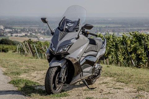Rollervergleich 2016: YAMAHA TMAX