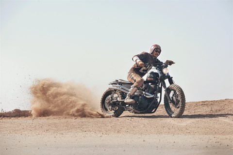 Yamaha SCR950 Checkered Scrambler