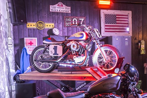 Harley Davidson "Battle Of The Kings"