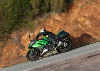 Kawasaki Z1000SX Test 2017 mit Bildergalerie und Video! Kawasaki Z1000SX Test 2017 mit Bildergalerie und Video!