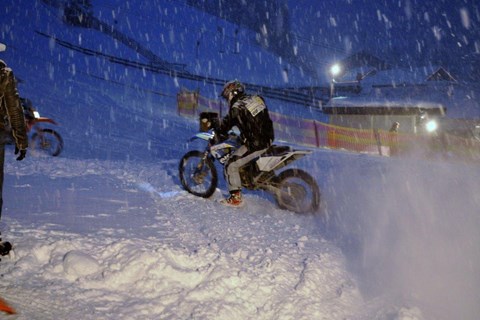 Motorradfahren bei Schnee?