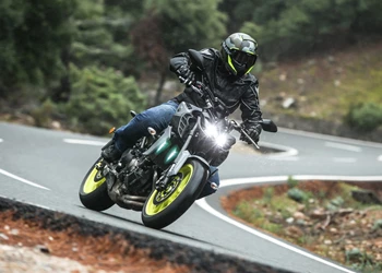 Yamaha MT-09 2017 Testbericht, Bildergalerie und Video! Yamaha MT-09 2017 Testbericht, Bildergalerie und Video!