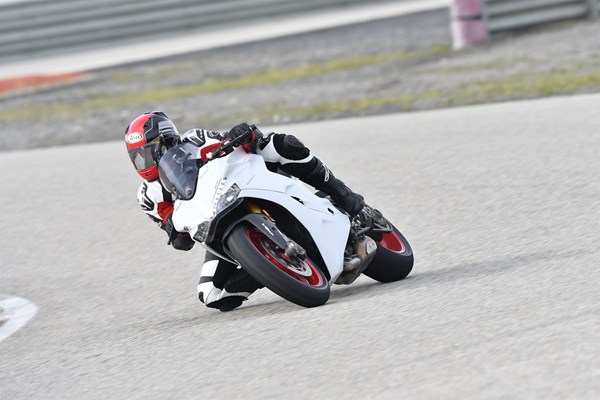 Ducati Supersport 2017 Test