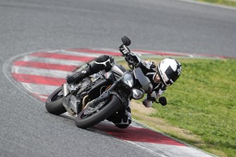 Triumph Street Triple RS Test 2017 Triumph Street Triple RS Test 2017