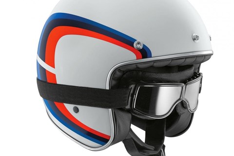 Motorradbekleidung 2017: Helme, Lederjacken, Handschuhe, Hosen
