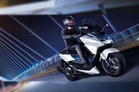 Entdecken Sie mehr mit dem Forza 125