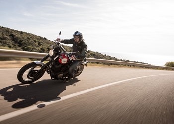 Yamaha SCR950 Test 2017 Yamaha SCR950 Test 2017