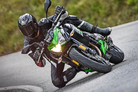 Testsieger PirelliDiabloRosso™III im „Motorrad“-Vergleichstest 17