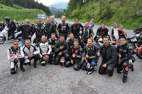 Aprilia Thunfisch-Ausfahrt in die Kalte Kuchl Aprilia Thunfisch-Ausfahrt in die Kalte Kuchl