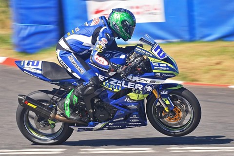 Mit METZELER zum Erfolg auf der Insel