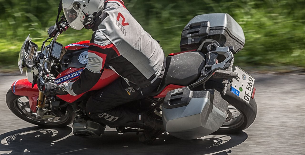 Motorradurlaub in den Alpen