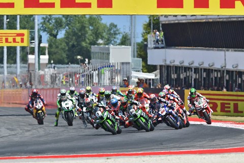 Die Superbike-WM erleben und selbst auf dem Lausitzring Gas geben