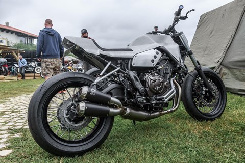 Yard Built Yamaha XSR700 "8 Dayz" von Young Guns Speedshop