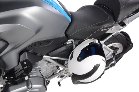 Praktische Helmsicherung von Wunderlich 