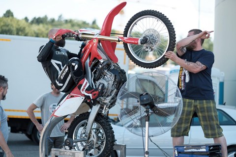 Wheelie-Training bei Fahrschule Mannhard