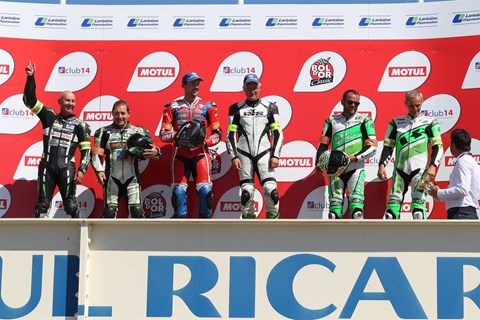 METZELER erweitert RACETEC RR-Sortiment