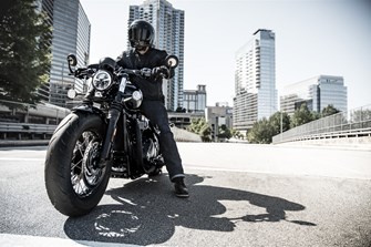 TRIUMPH Bonneville Bobber Black und Bonneville Speedmaster TRIUMPH Bonneville Bobber Black und Bonneville Speedmaster