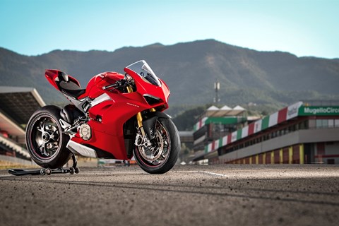 Pirelli Diablo Supercorsa SP für Ducati Panigale V4