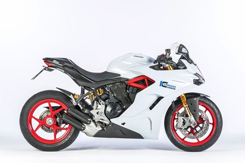 Ducati Supersport mit Ilmberger Carbonparts