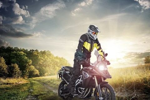 Der Rukka R.O.R. Textilanzug